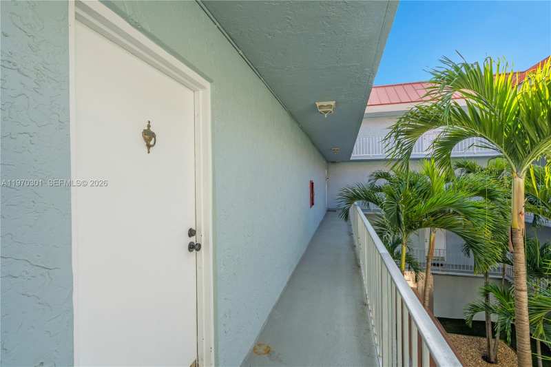 455 S Pine Island Rd # 303C, Plantation FL 33324
