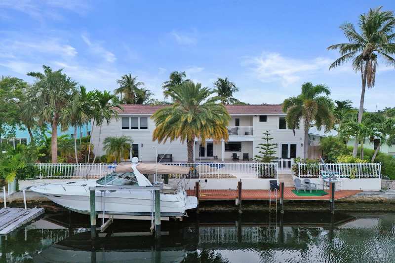4011 NE 26th Avenue, Lighthouse Point FL 33064