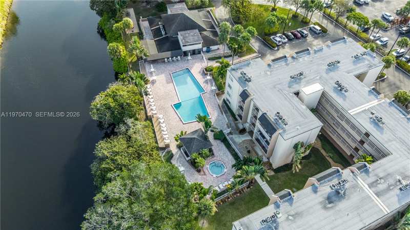 7747 SW 86th St # 403, Miami FL 33143