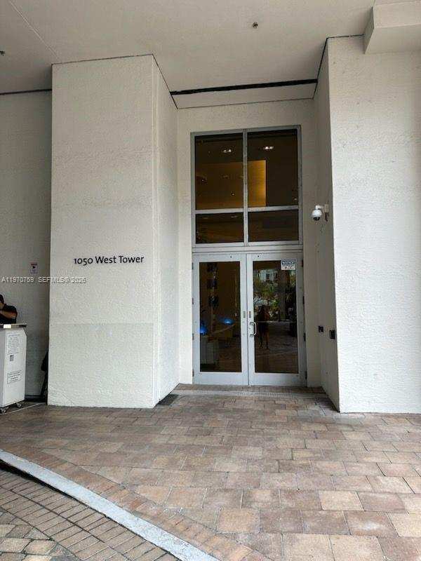 1050 Brickell Ave # 1014, Miami FL 33131