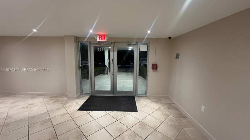 16465 NE 22nd Ave # 609, North Miami Beach FL 33160