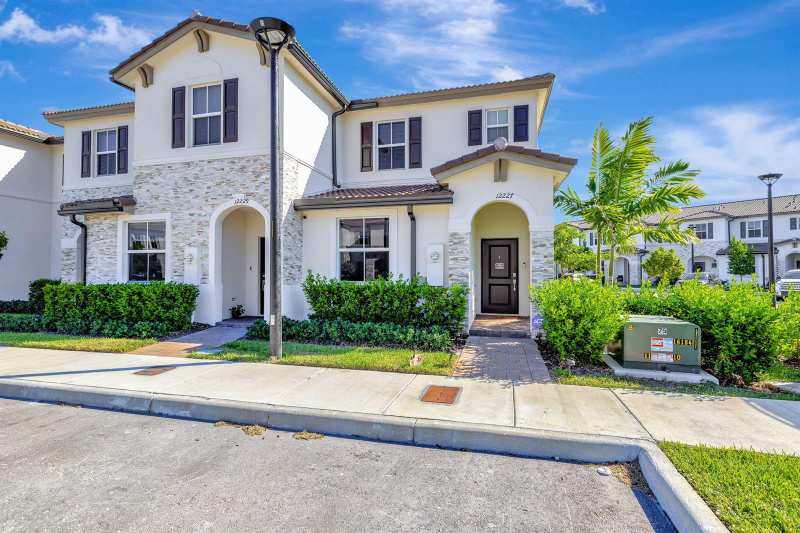 12227 NW 23rd Path, Miami FL 33167