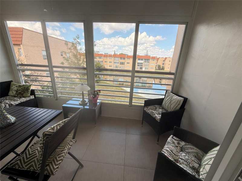 2791 N Pine Island Road # 302, Sunrise FL 33322