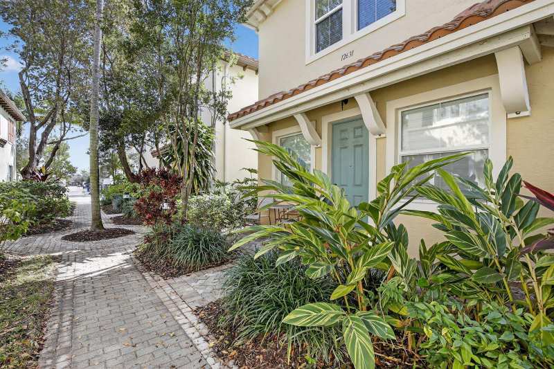12631 NW 32nd Place, Sunrise FL 33323
