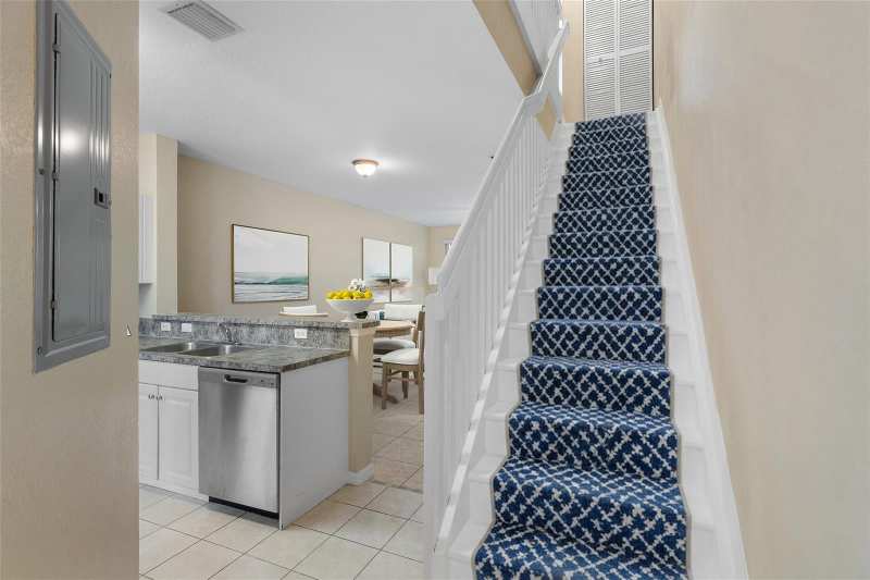 1992 Alamanda Way, Riviera Beach FL 33404
