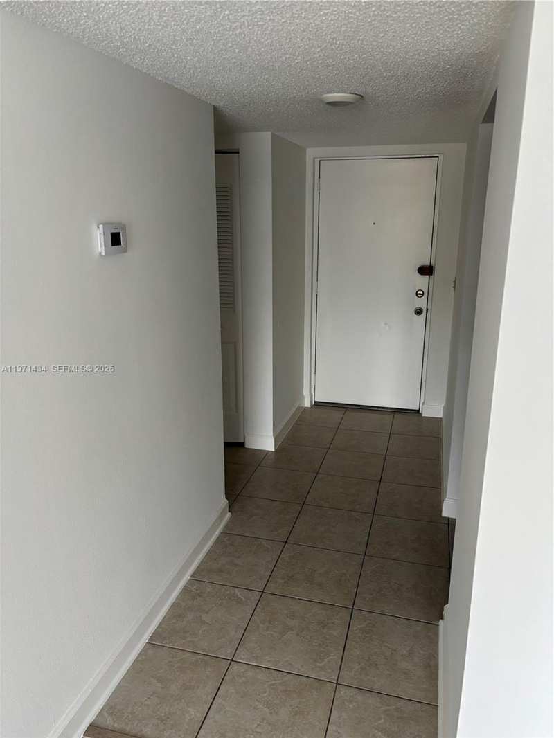 7900 Camino Cir # 308, Miami FL 33143