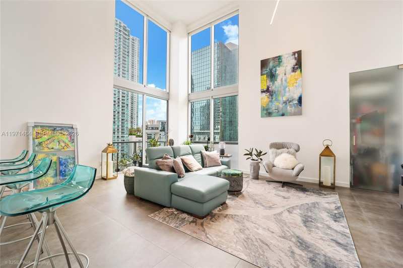 1060 Brickell Ave # 1003, Miami FL 33131