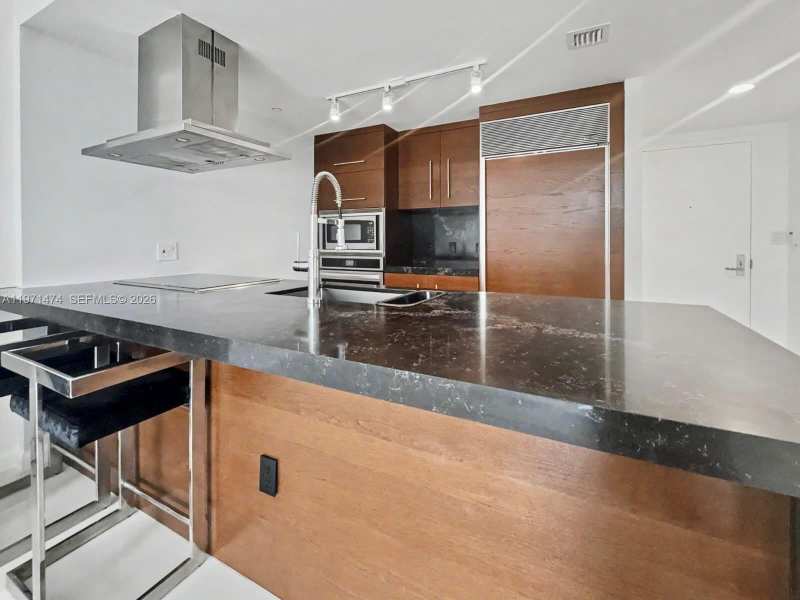 495 Brickell Ave # 509, Miami FL 33131