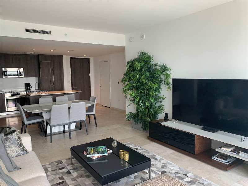 68 SE 6th St # 3010, Miami FL 33131