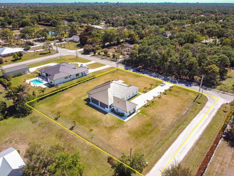 7595 155th Place N, Palm Beach Gardens FL 33418