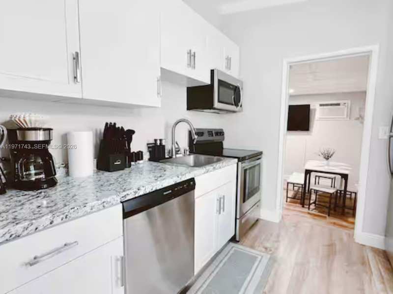 308 NE 8th Ct # 0, Pompano Beach FL 33060