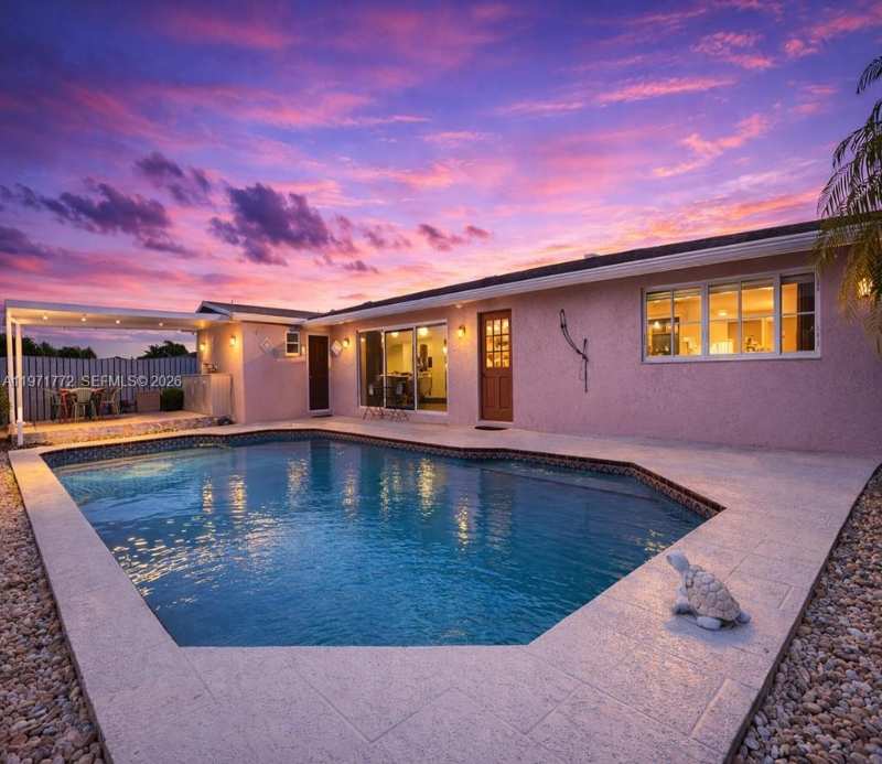 11827 NW 39th St, Sunrise FL 33323