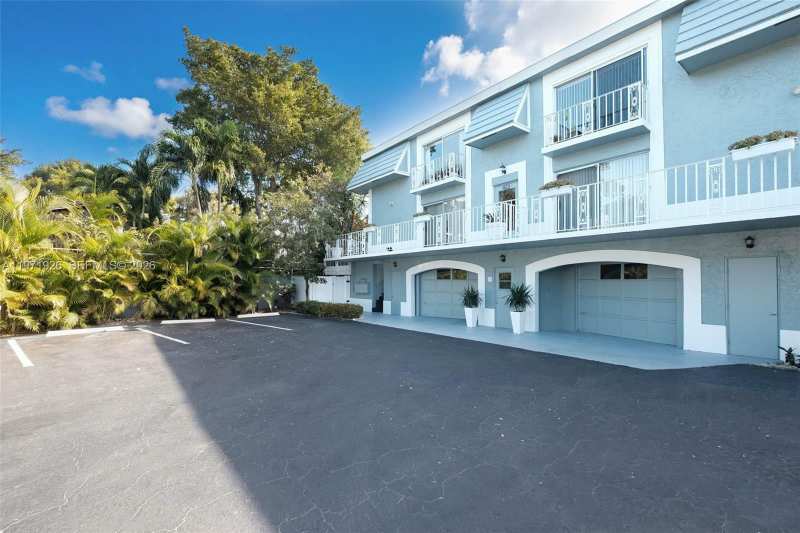 Gateway Manor