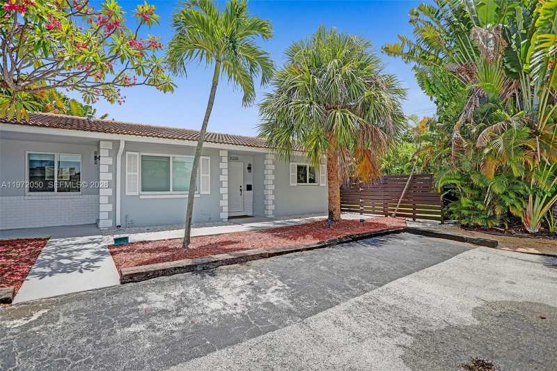 3320 NE 13th Ave # 3320, Oakland Park FL 33334