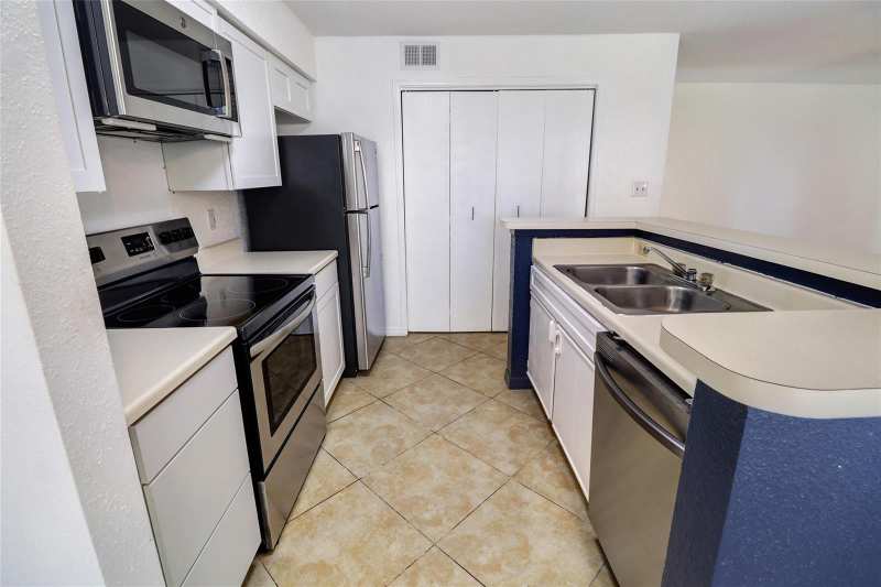 777 Riverside Drive # 1516, Coral Springs FL 33071