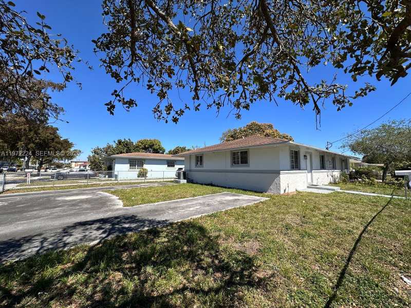 1209 NE 136th Ter # 1209, North Miami FL 33161