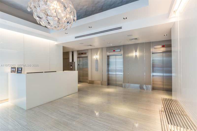 150 SE 2nd Ave # 903, Miami FL 33131