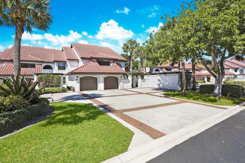 16671 Traders Crossing Crossing N # 121, Jupiter FL 33477
