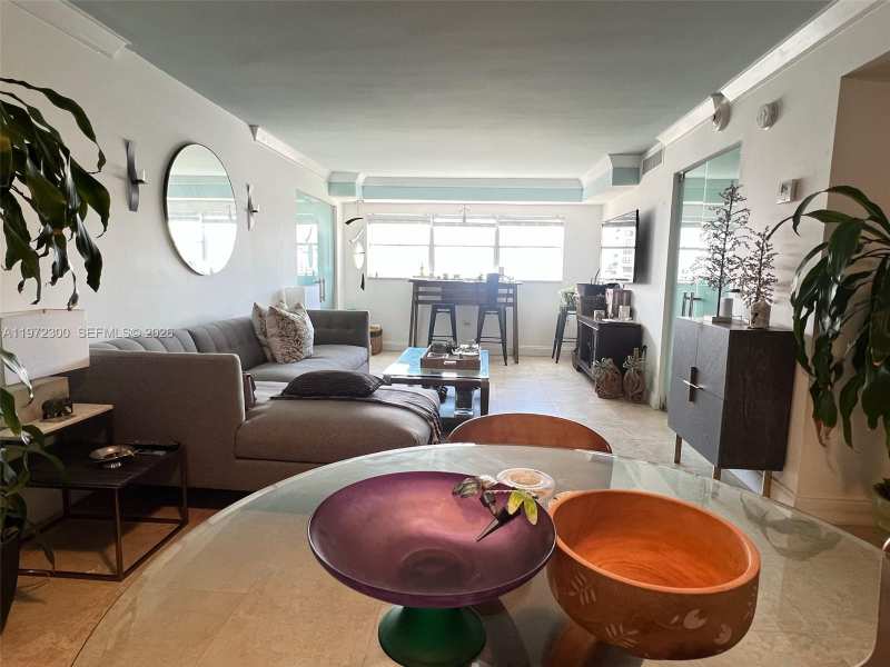 1881 Washington Ave # 12E, Miami Beach FL 33139
