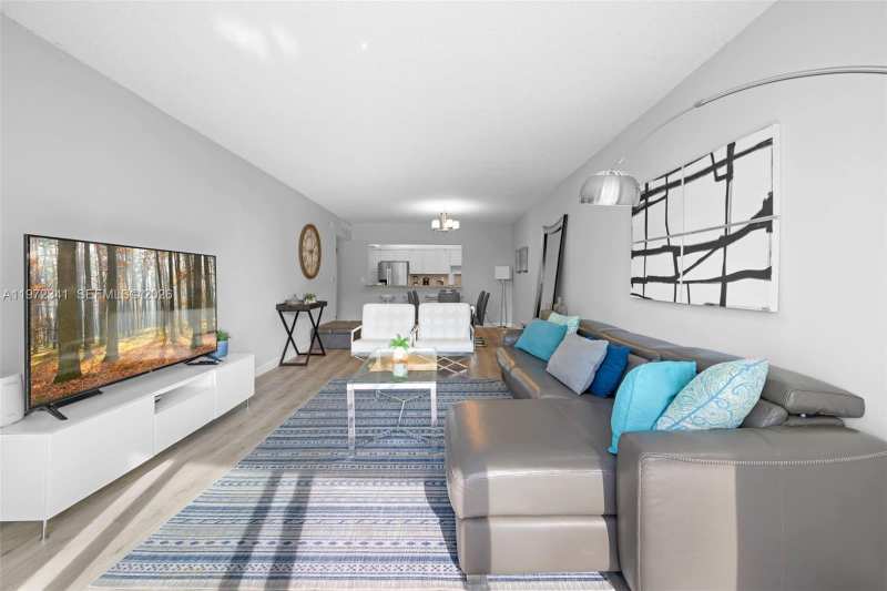 19370 Collins Ave # 321, Sunny Isles Beach FL 33160