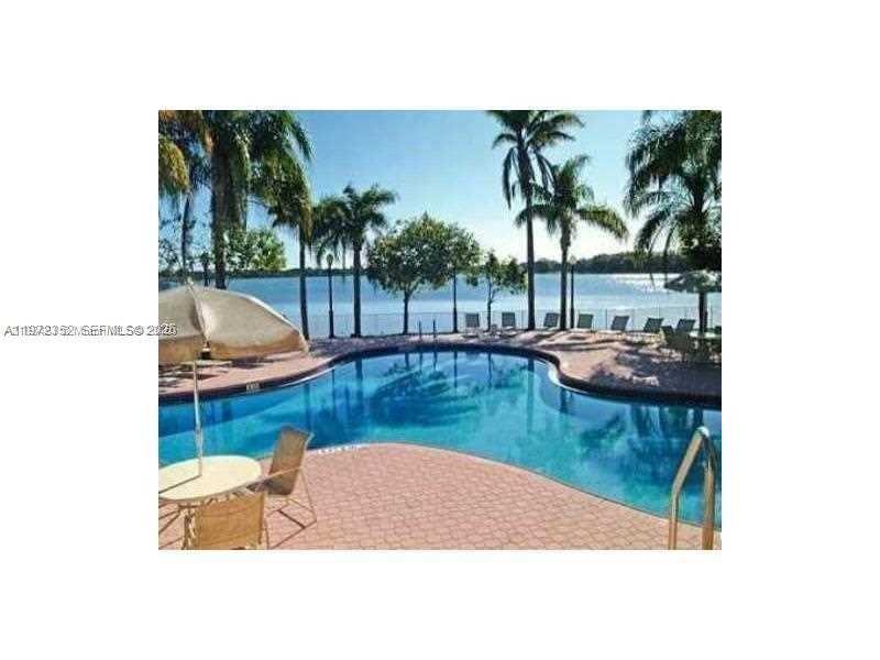 LAKEVIEW CONDO