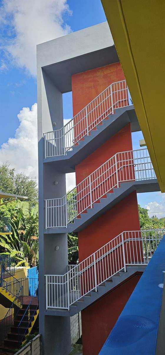 1857 NW 24th St # 3, Miami FL 33142