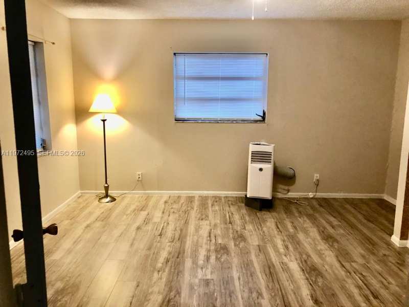 4610 SW 43rd Ter, Dania Beach FL 33314