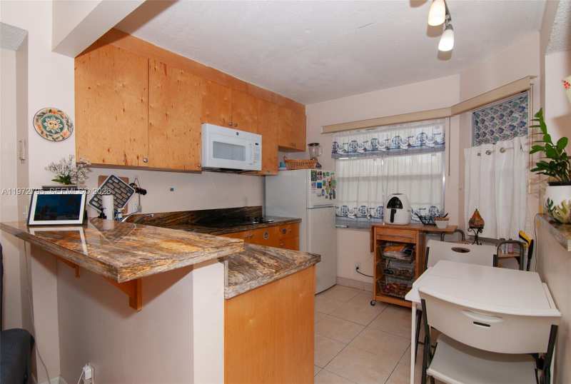 1351 SW 125th Ave # 205S, Pembroke Pines FL 33027