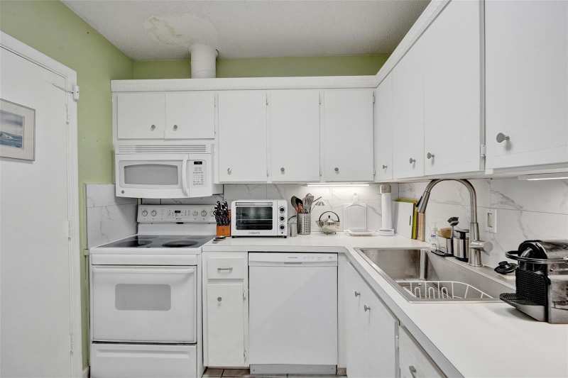6750 NE 21st Road # 123, Fort Lauderdale FL 33308