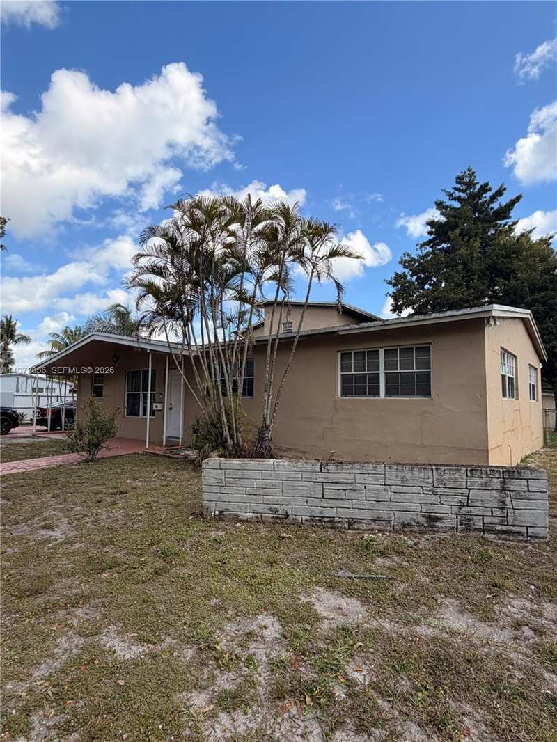 7191 Park St, Hollywood FL 33024