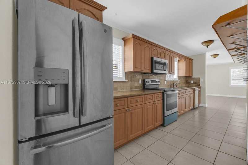 2118 Cleveland St, Hollywood FL 33020