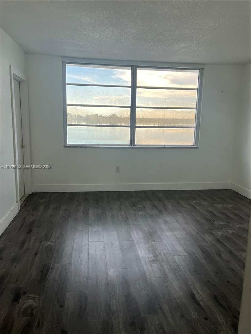 18601 NE 14th Ave # 411, Miami FL 33179