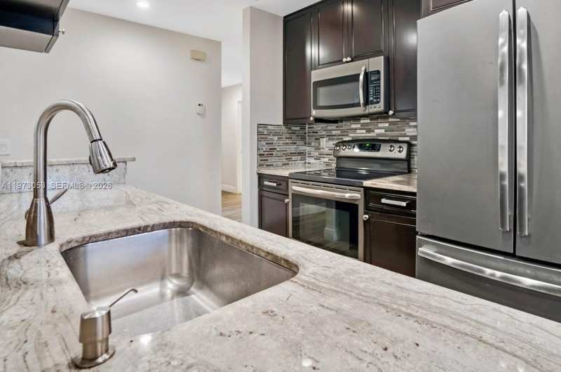 349 NW 94th Ter, Plantation FL 33324