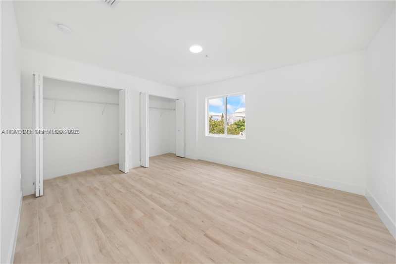 32 NW 14th Ave # 3, Miami FL 33125