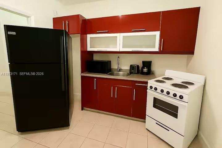 3025 Indian Creek Dr # 101, Miami Beach FL 33140