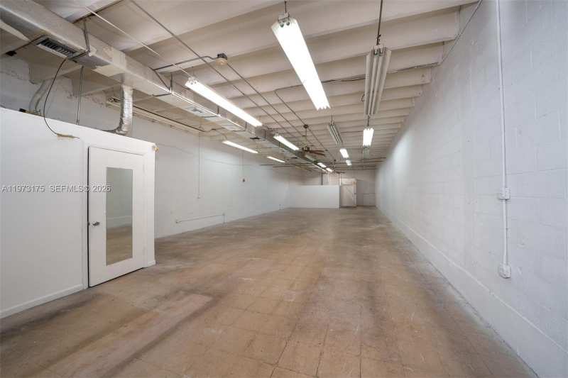 1852 NW 20th St # 1852, Miami FL 33142