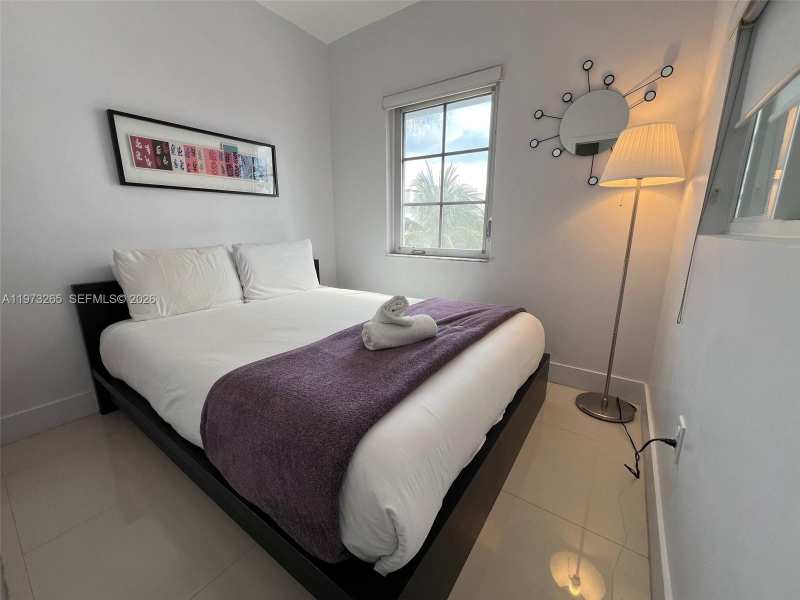 1100 Collins Ave # 303, Miami Beach FL 33139