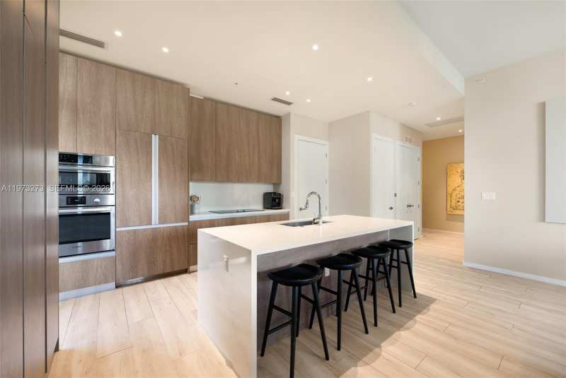 3156 SW 27th Ave # 305, Coconut Grove FL 33133