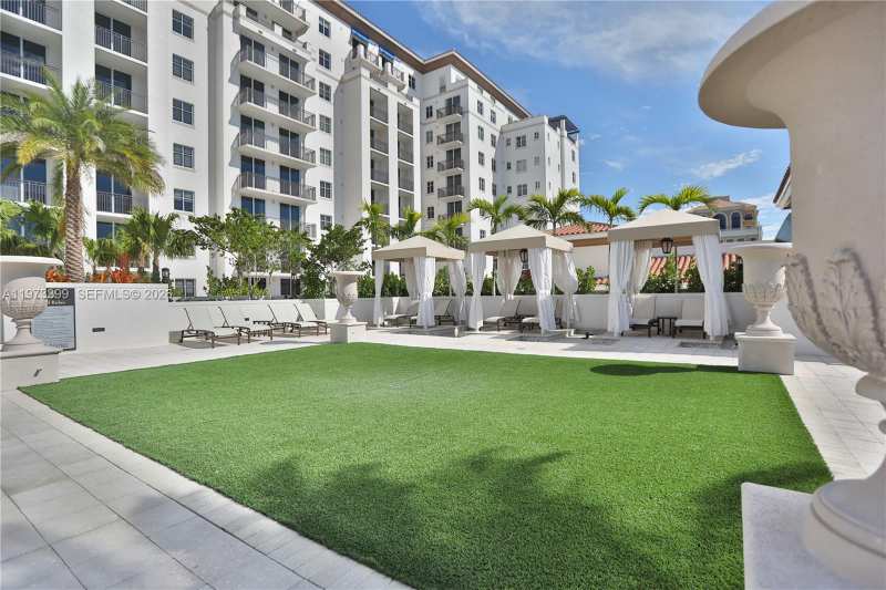 2000 Salzedo Street # 1015, Coral Gables FL 33134