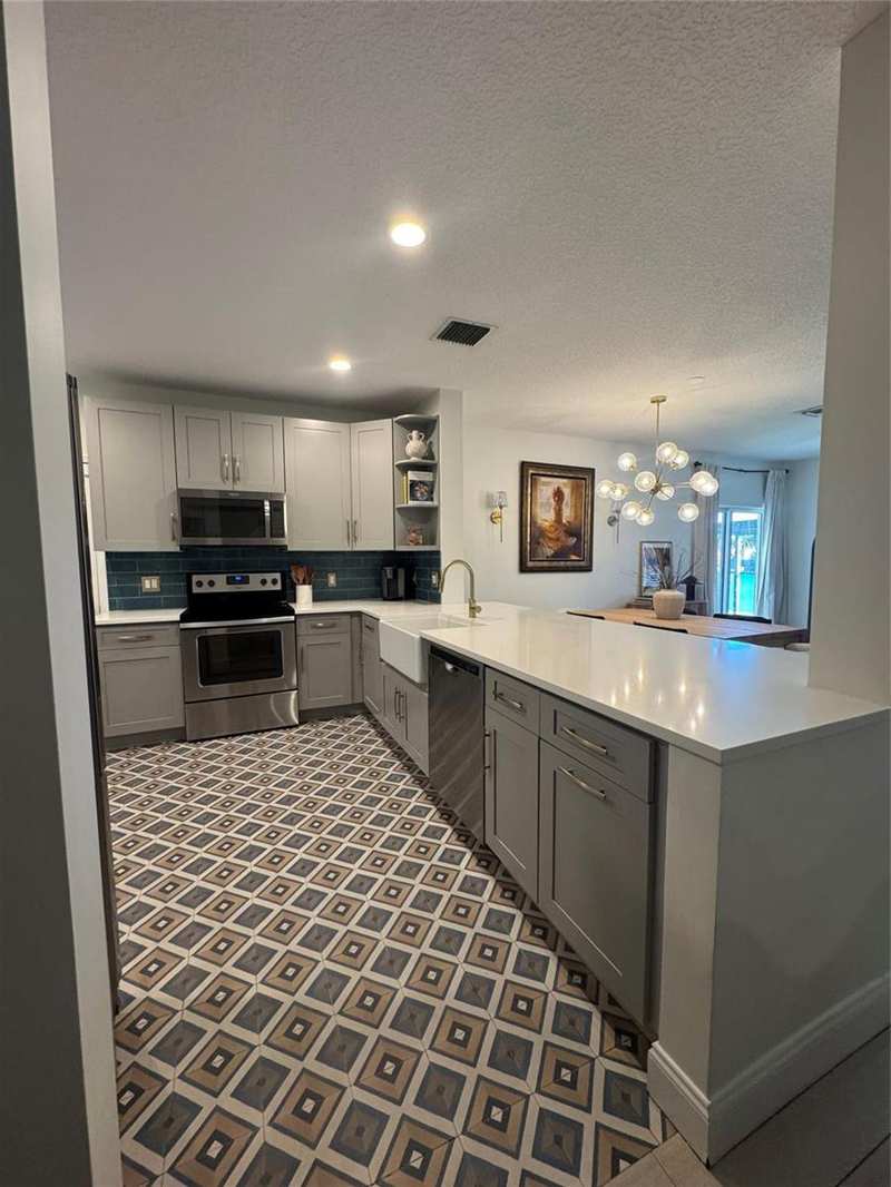 9530 E Plum Harbor Way, Tamarac FL 33321