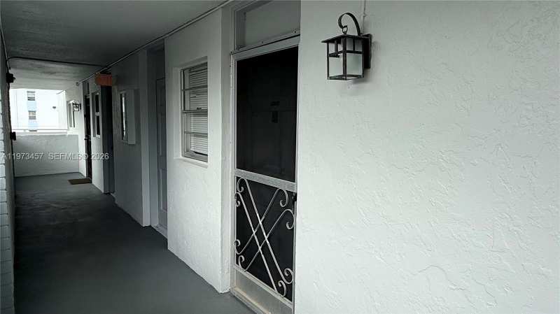 3849 NE 169th St # 201, North Miami Beach FL 33160