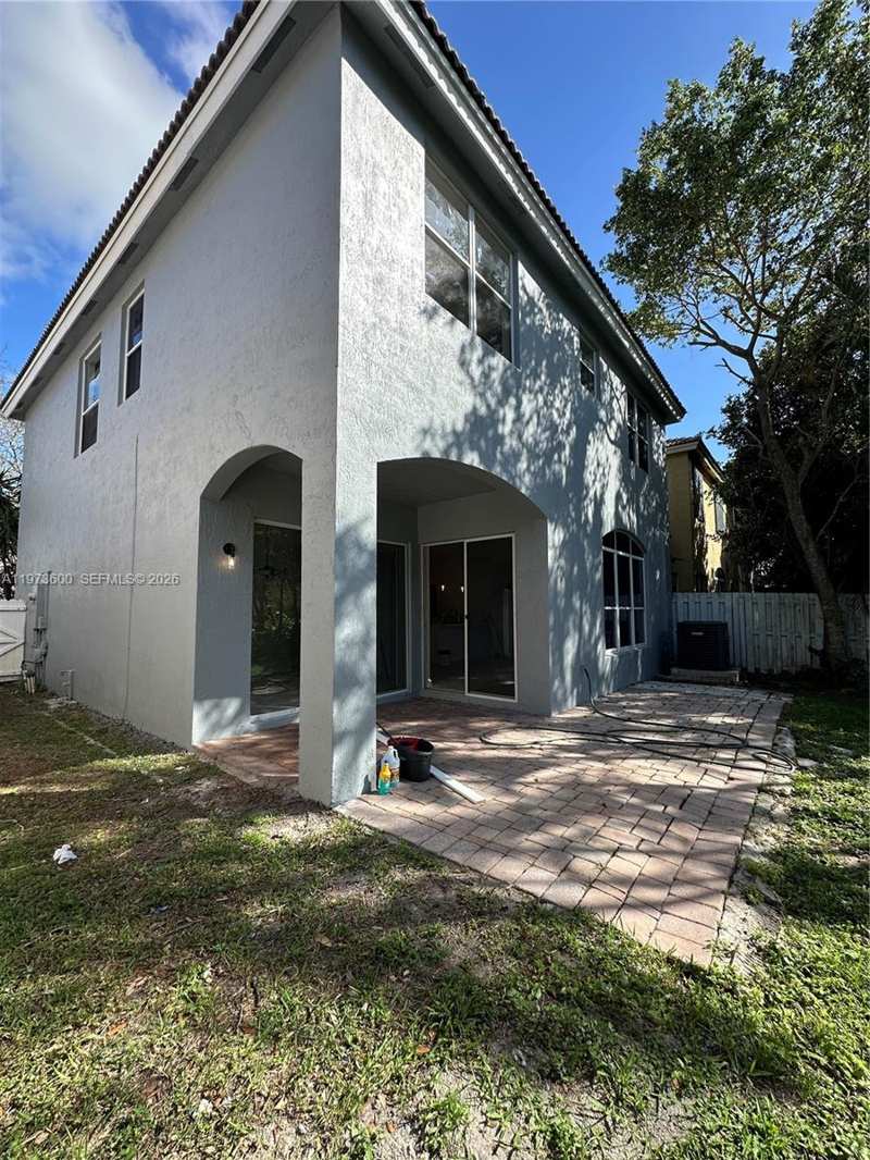 4946 SW 38th Way, Hollywood FL 33312