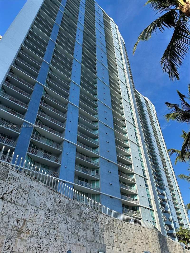 335 S Biscayne Blvd # 1002, Miami FL 33131