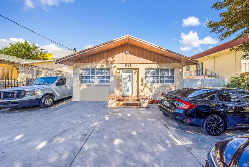 1143 NW 6th St, Miami FL 33136