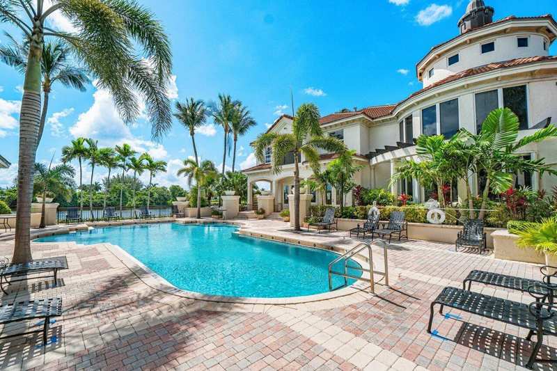 1302 Tuscany Way, Boynton Beach FL 33435