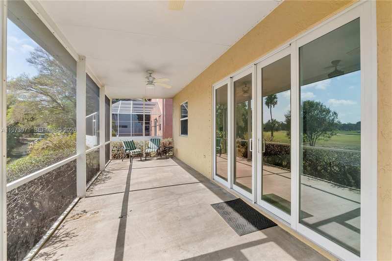 3622 Dunes Vista Dr, Pompano Beach FL 33069