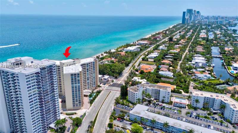 3180 S Ocean Dr # 1518, Hallandale Beach FL 33009