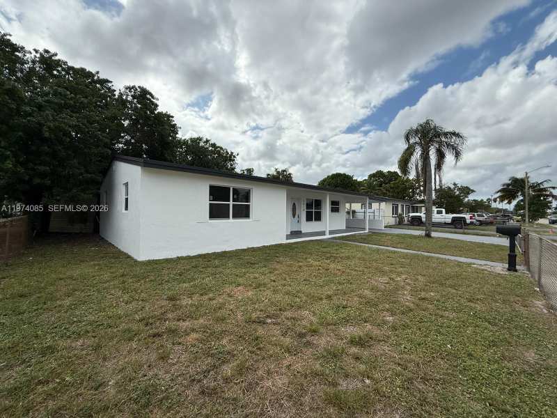 3010 NW 186th Ter, Miami Gardens FL 33056