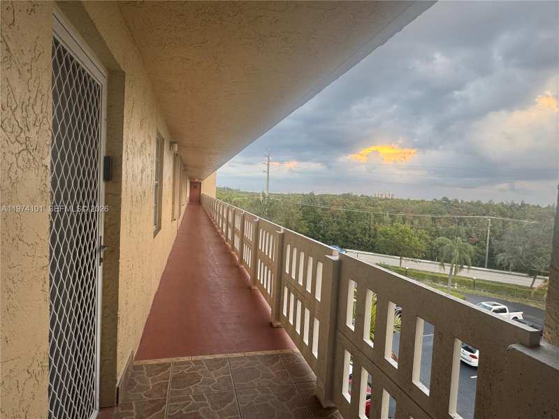 441 SE 3rd St # 505, Dania Beach FL 33004