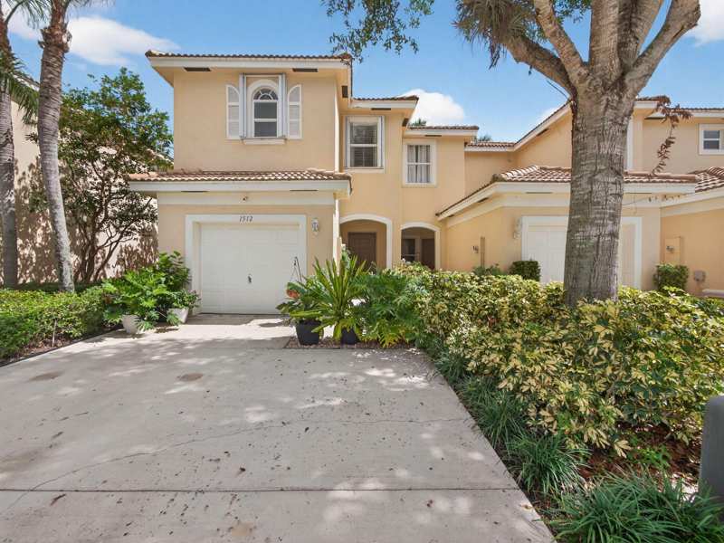 1512 Buckingham Avenue, Wellington FL 33414